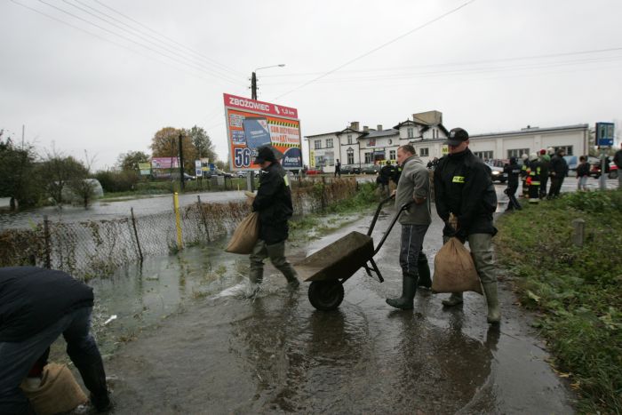 Zagroenie powodziowe w Nowym Dworze Gdaskim - zdjcia z 14.10, fot. 13