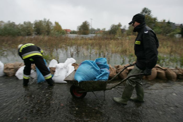 Zagroenie powodziowe w Nowym Dworze Gdaskim - zdjcia z 14.10, fot. 19