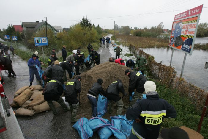 Zagroenie powodziowe w Nowym Dworze Gdaskim - zdjcia z 14.10, fot. 22