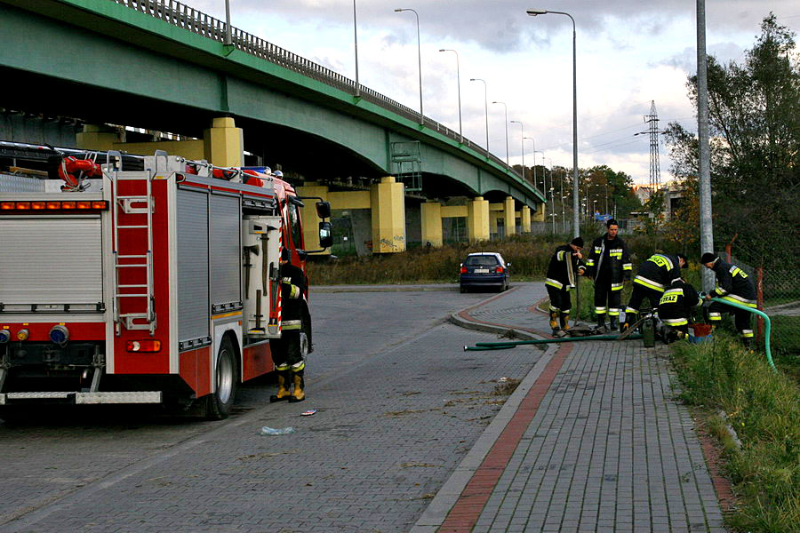 Skutki podtopie po silnych wiatrach w Elblgu, fot. 54