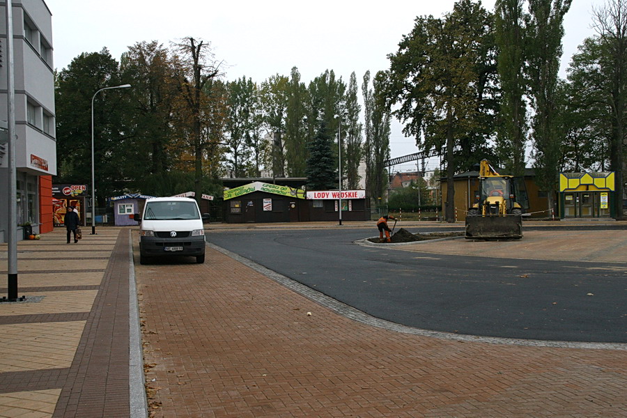 Ptla autobusowa przy Placu Dworcowym po przebudowie, fot. 9