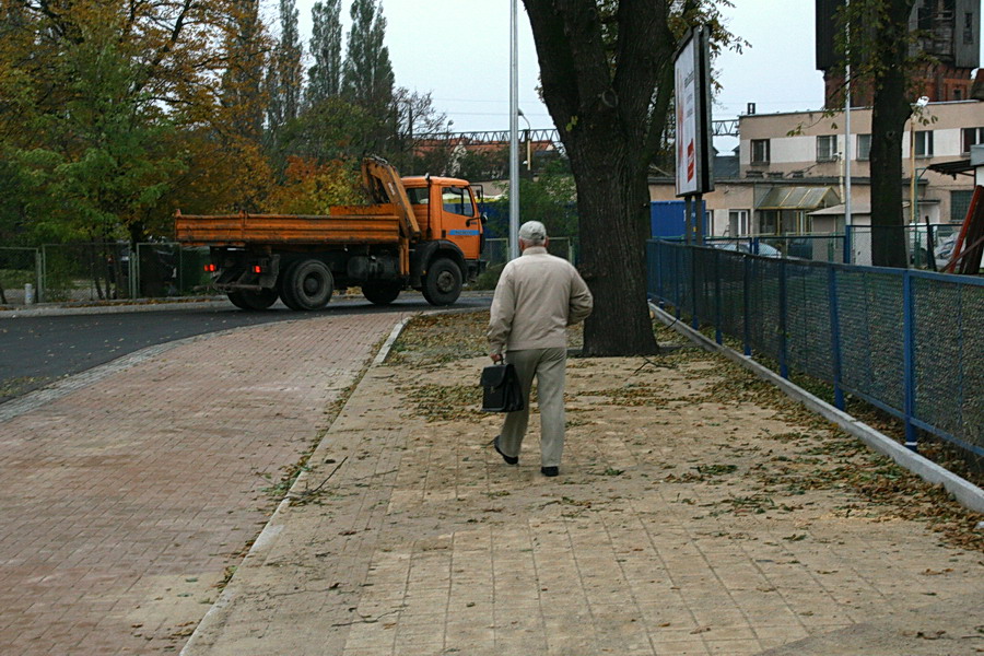 Ptla autobusowa przy Placu Dworcowym po przebudowie, fot. 10