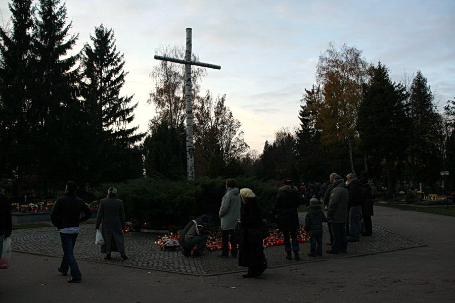 Dzie Wszyskich witych i Zaduszki na cmentarzach w Elblgu i okolicach, fot. 7