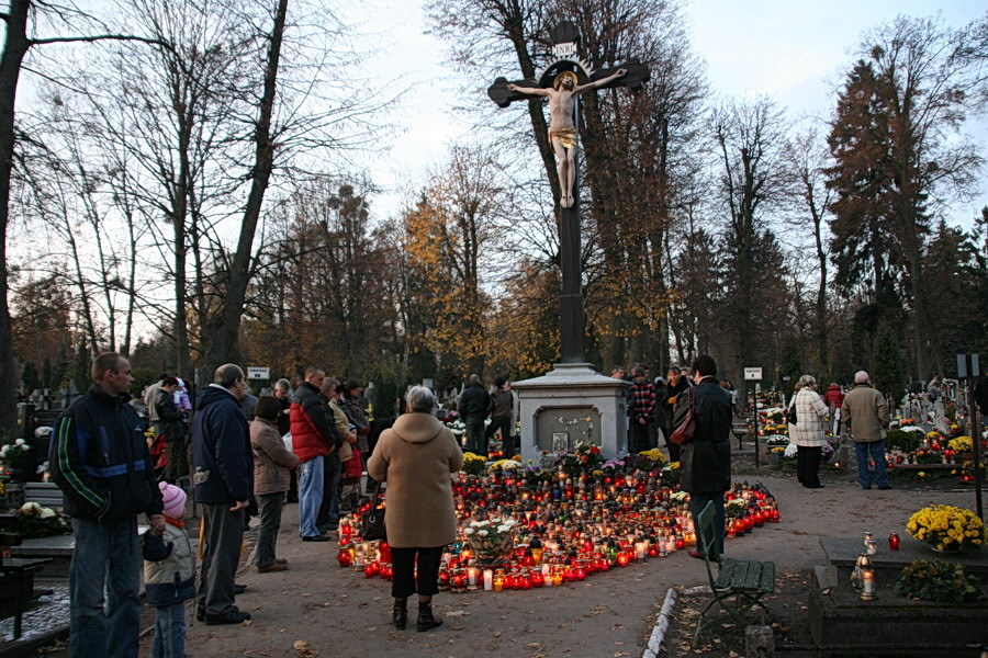 Dzie Wszyskich witych i Zaduszki na cmentarzach w Elblgu i okolicach, fot. 22