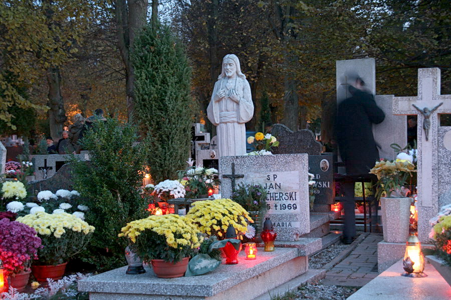 Dzie Wszyskich witych i Zaduszki na cmentarzach w Elblgu i okolicach, fot. 31