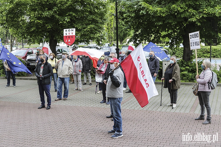 Manifestacja przed elblskim sdem., fot. 7