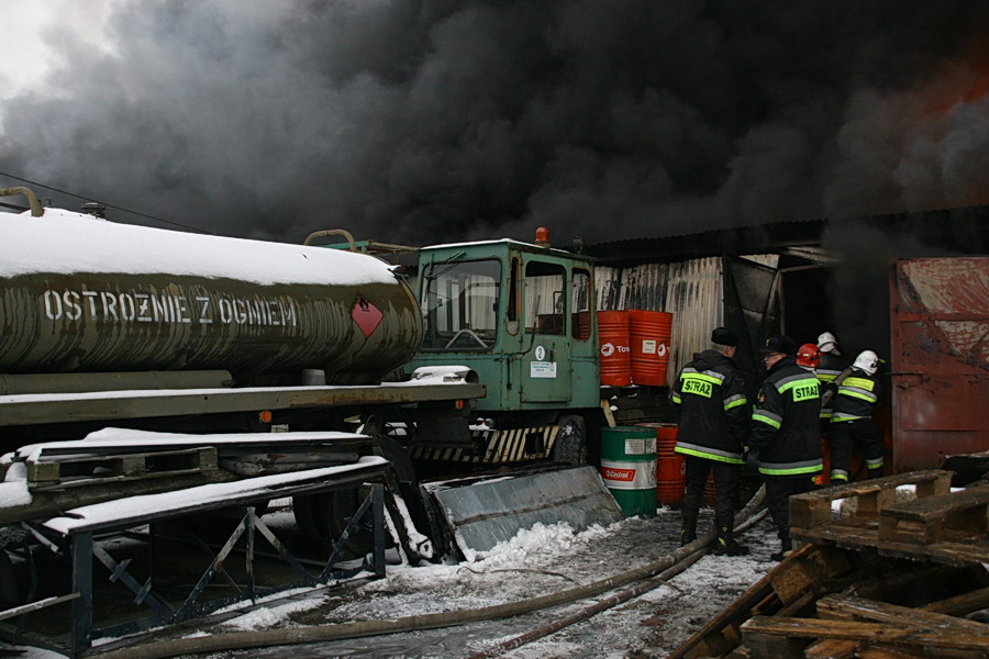 Poar magazynu firmy transportowej w Rubnie, fot. 14