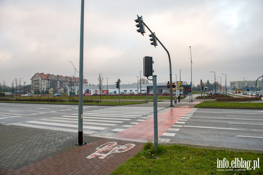 Piesi bd bezpieczniejsi na Pk. Dbka? Miasto chce zainwestowa w kolejne aktywne przejcia, fot. 6