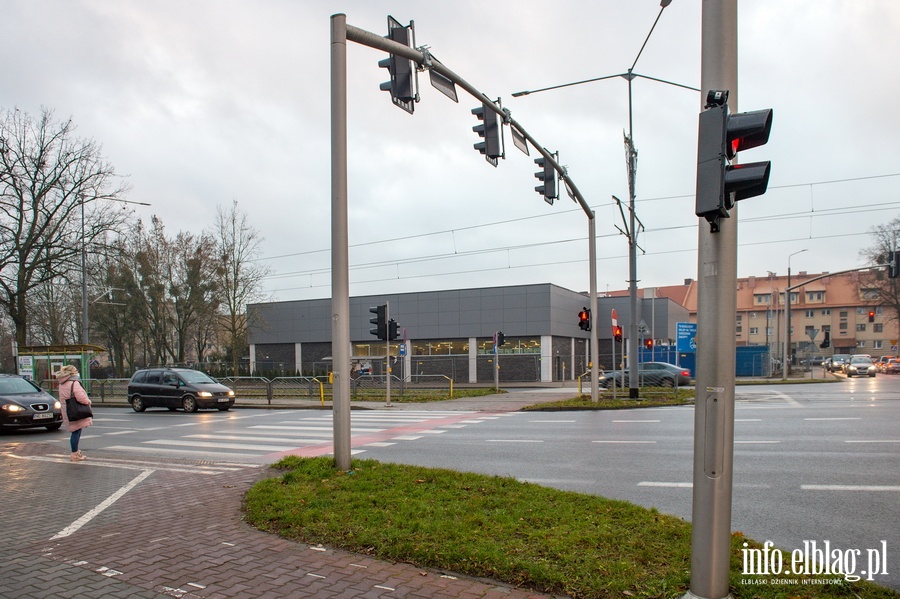 Piesi bd bezpieczniejsi na Pk. Dbka? Miasto chce zainwestowa w kolejne aktywne przejcia, fot. 19