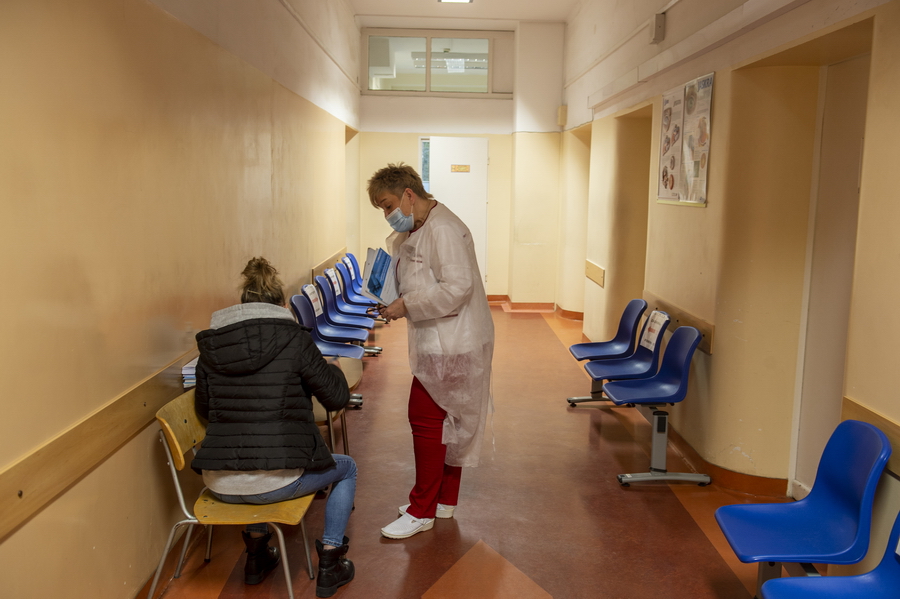 Do Szpitala Miejskiego trafio 450 szczepionek. "2/3 naszych pracownikw chce si zaszczepi", fot. 2
