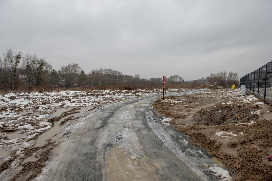 Teren przy ul. Chrobrego idzie pod motek. Miasto chce za niego 1,8 mln z, fot. 40