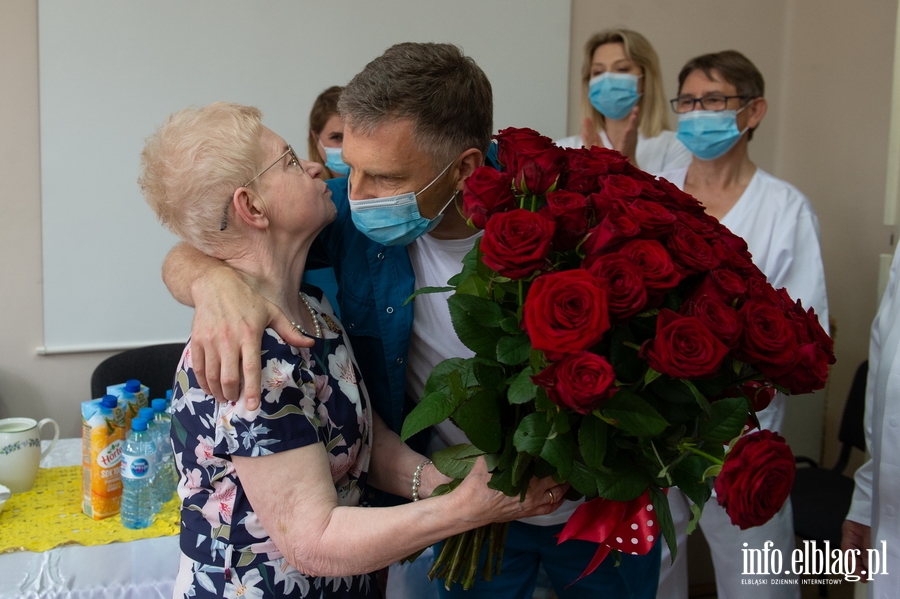 "Kierowaam si sercem". Dr Ewa Miosz przesza na emerytur po 50 latach pracy w szpitalu, fot. 41