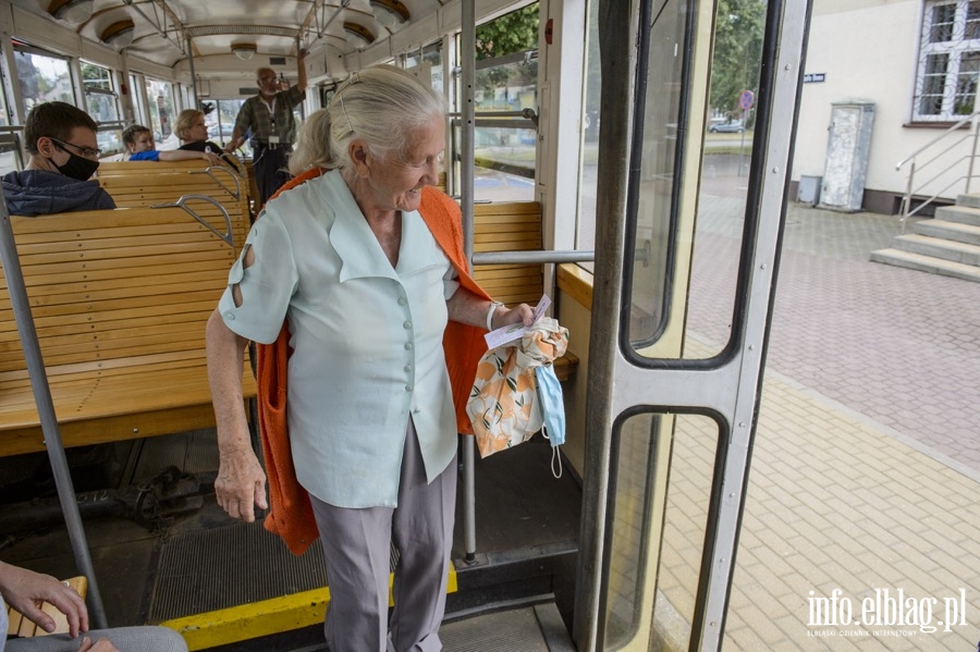 Wycieczka z przewodnikiem tramwajem linii  ,,T'', fot. 21