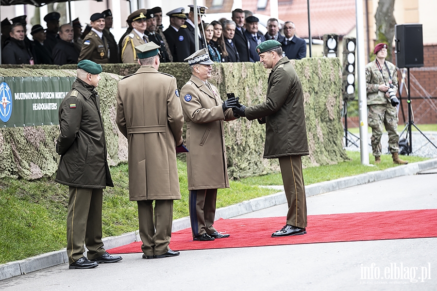 Ceremonia przekazania obowizkw Dowdzcy Wielonarodowego Korpusu Pnocy-Wschd., fot. 16