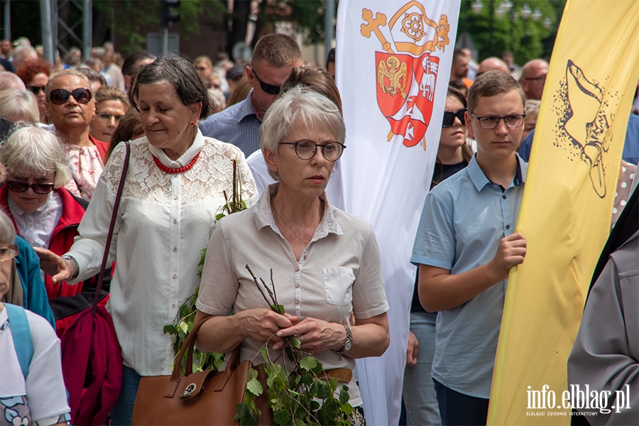 Boe Ciao 2022. Ulicami Elblga przeszo dziewi procesji, fot. 94