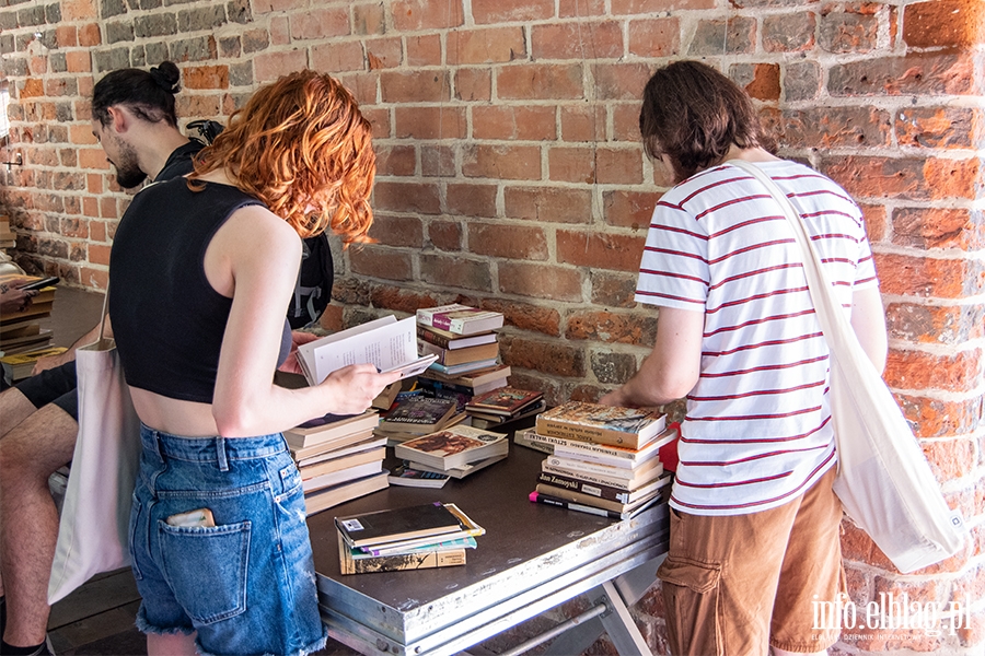 Drugie ycie ksiek. Za nami kiermasz w Bibliotece Elblskiej, fot. 29