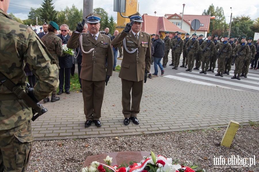 Pogrodzie, cze: Odsonicie kamienia pamitkowego i tablic, fot. 10