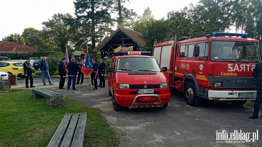 Pogrodzie, cze: Odsonicie kamienia pamitkowego i tablic, fot. 17