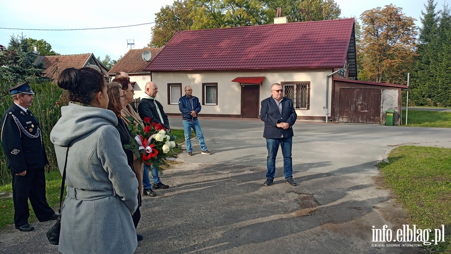 Pogrodzie, cze: Odsonicie kamienia pamitkowego i tablic, fot. 20