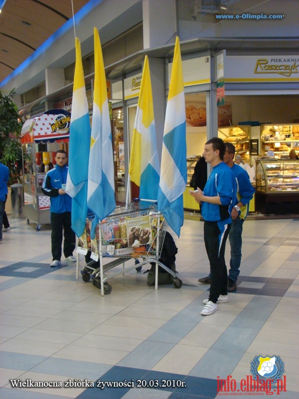 Pikarze Olimpii Elblg wczyli si do Wielkanocnej Zbirki ywnoci, fot. 19