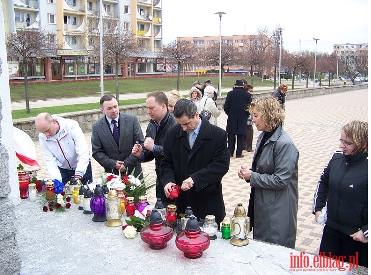  Elblanie zoyli hod ofiarom tragedii pod Smoleskiem, fot. 5