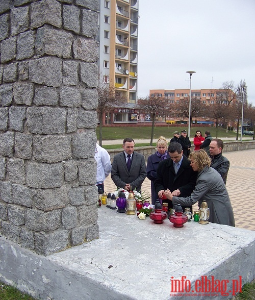  Elblanie zoyli hod ofiarom tragedii pod Smoleskiem, fot. 6