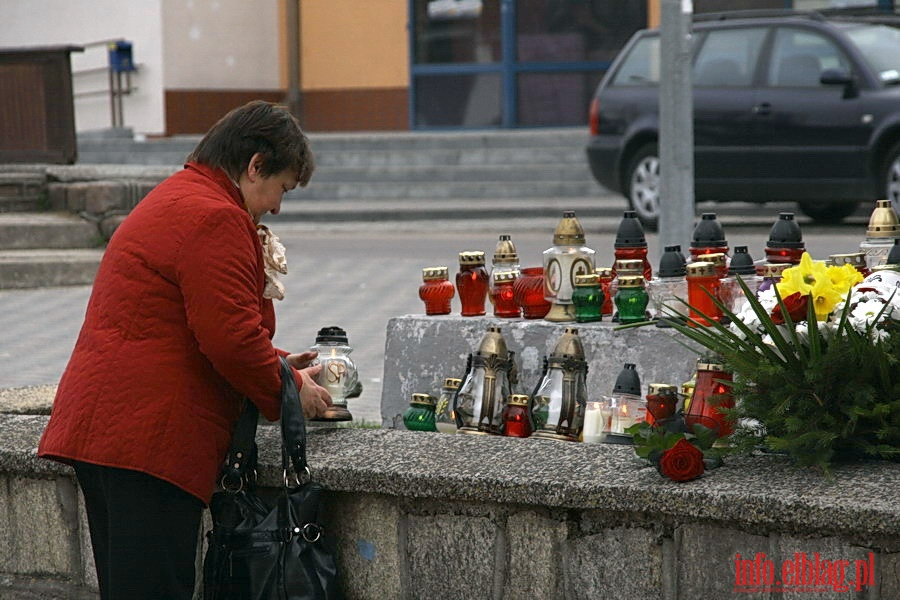  Elblanie zoyli hod ofiarom tragedii pod Smoleskiem, fot. 24