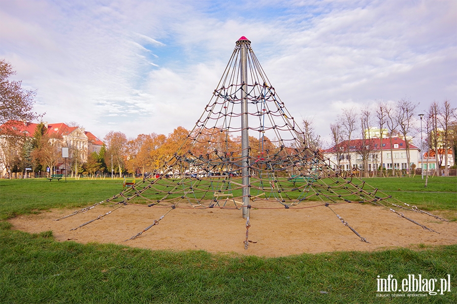 Park Gen. Nieczuja-Ostrowskiego przy ul. Mickiewicza, fot. 14