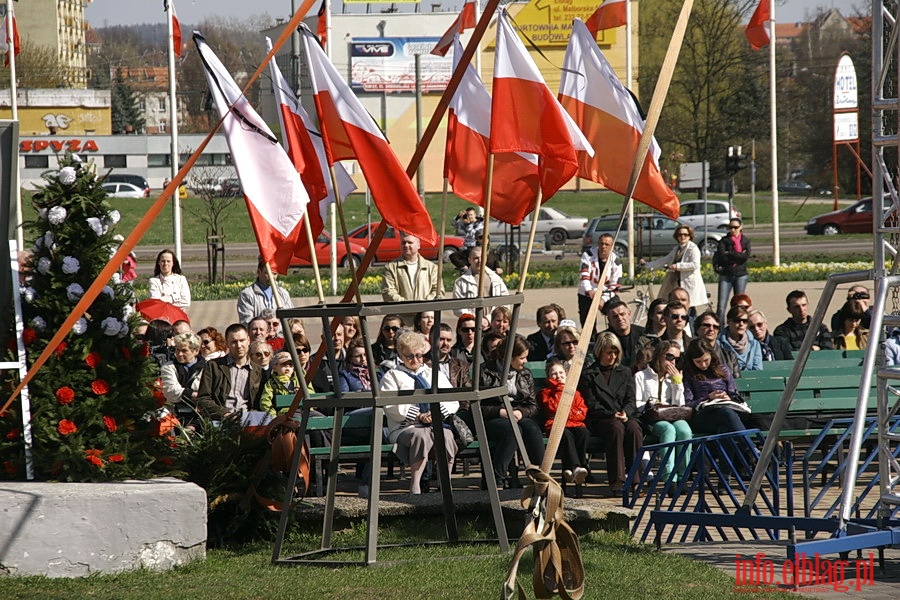 Transmisja uroczystoci pogrzebowych pary prezydenckiej na Placu Jagielloczyka, fot. 13