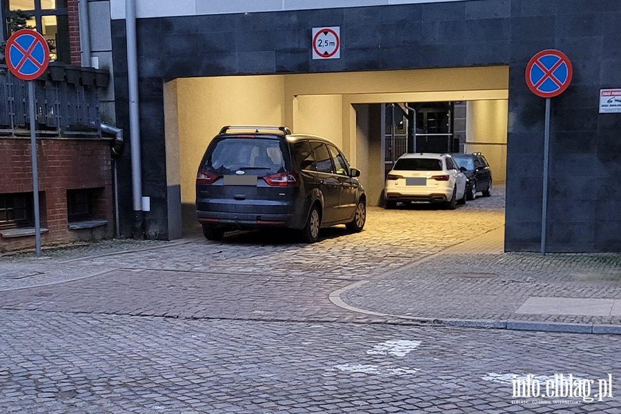 Mistrzowie parkowania w Elblgu (cz 240), fot. 11