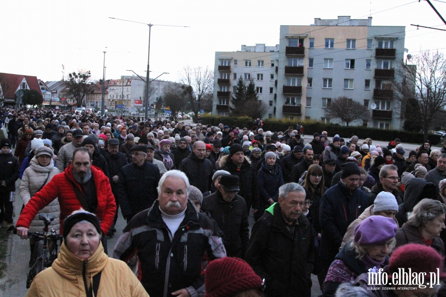 Droga Krzyowa przesza ulicami Elblga, fot. 27