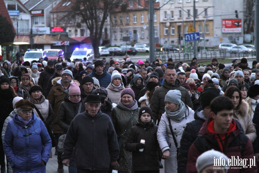 Droga Krzyowa przesza ulicami Elblga, fot. 30