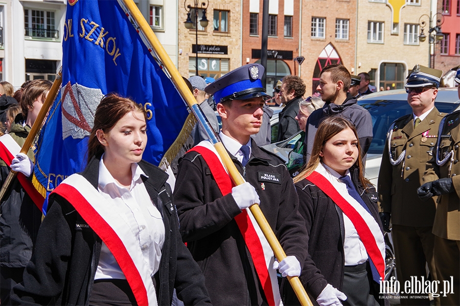 Obchody 232. rocznicy uchwalenia Konstytucji 3 Maja. witowalimy oficjalnie i... na rzece Elblg, fot. 17