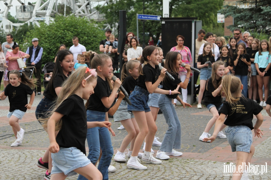 Elblskie wito Muzyki 2023. Na fina uliczne wystpy, parada i koncert Vito Bambino, fot. 32