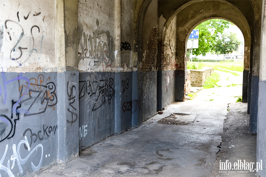 Zaniedbane ulice Elblga: Kosynierw Gdyskich, Struga, Trybunalska, fot. 27