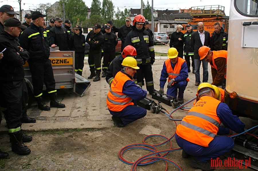 wiczenia poarnicze w zajezdni Tramwajw Elblskich, fot. 37