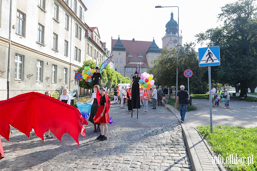 Seniorzy przejli Elblg. Przemarsz na pocztek tygodnia penego atrakcji , fot. 5