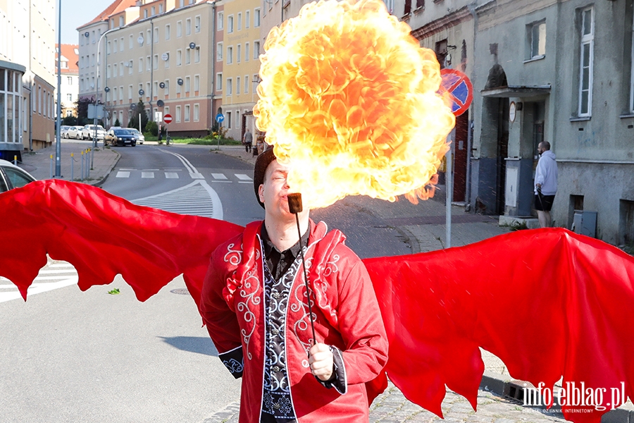 Seniorzy przejli Elblg. Przemarsz na pocztek tygodnia penego atrakcji , fot. 6