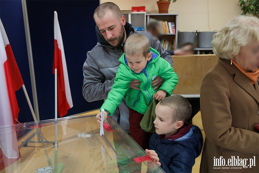 Wybory w SP nr 1, SP nr 8, SP nr 25, Przedszkolu nr 24 i III LO, fot. 11