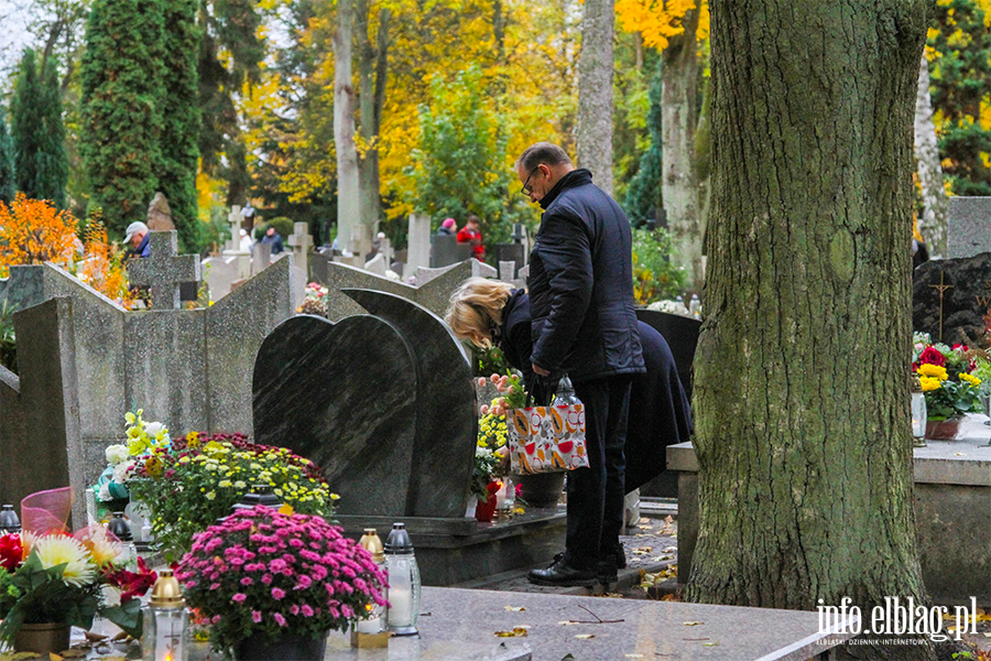 Wszystkich witych okazj do odwiedzenia bliskich na cmentarzach, fot. 6