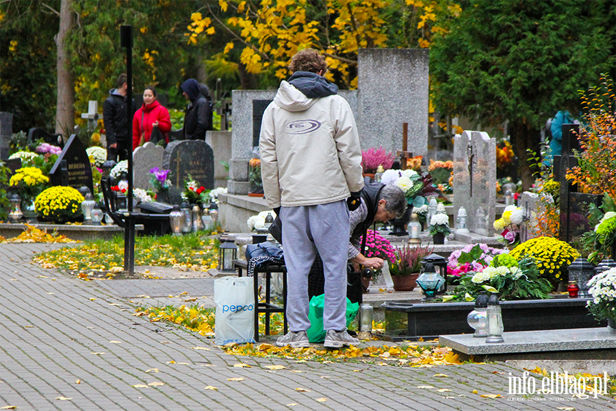 Wszystkich witych okazj do odwiedzenia bliskich na cmentarzach, fot. 12