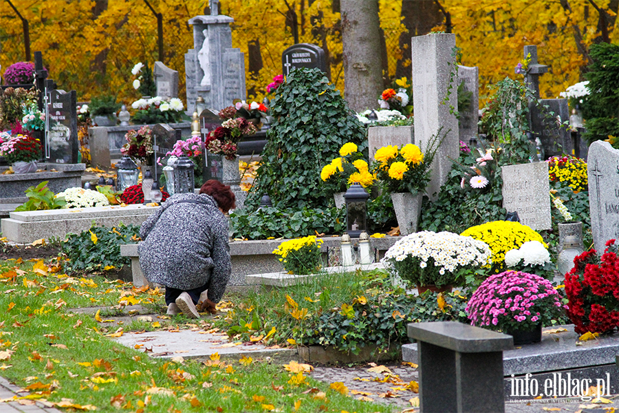 Wszystkich witych okazj do odwiedzenia bliskich na cmentarzach, fot. 17