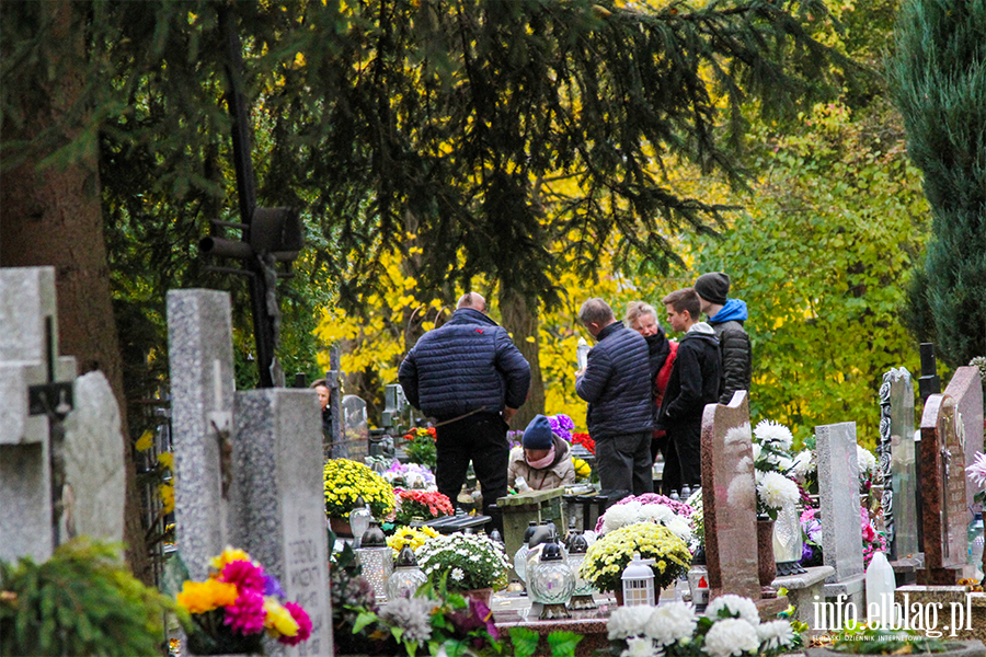 Wszystkich witych okazj do odwiedzenia bliskich na cmentarzach, fot. 21