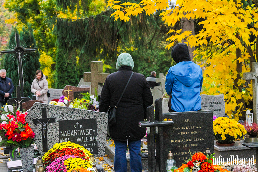 Wszystkich witych okazj do odwiedzenia bliskich na cmentarzach, fot. 22