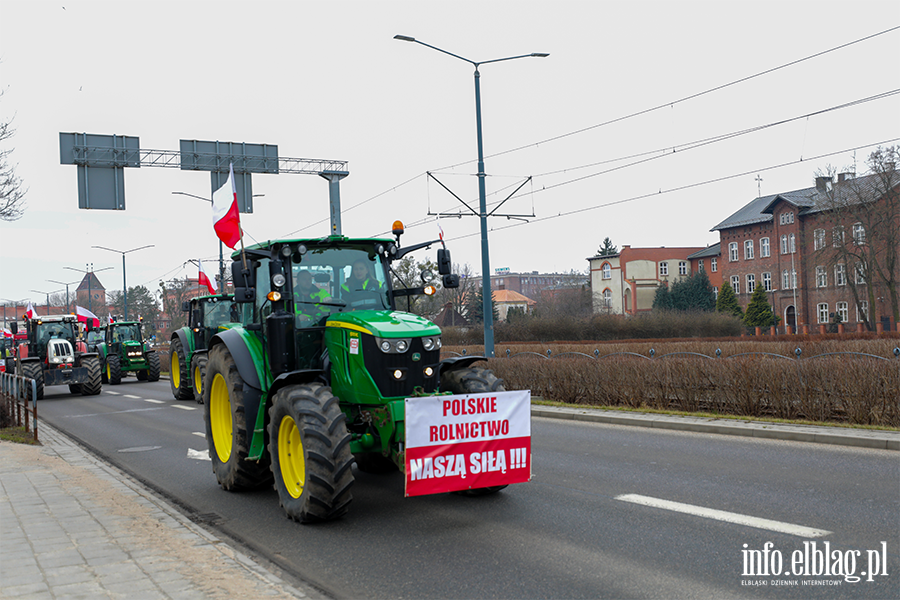 "Chopski bunt"sparaliowa miasto. Rolnicy protestuj na ulicachElblga, fot. 70