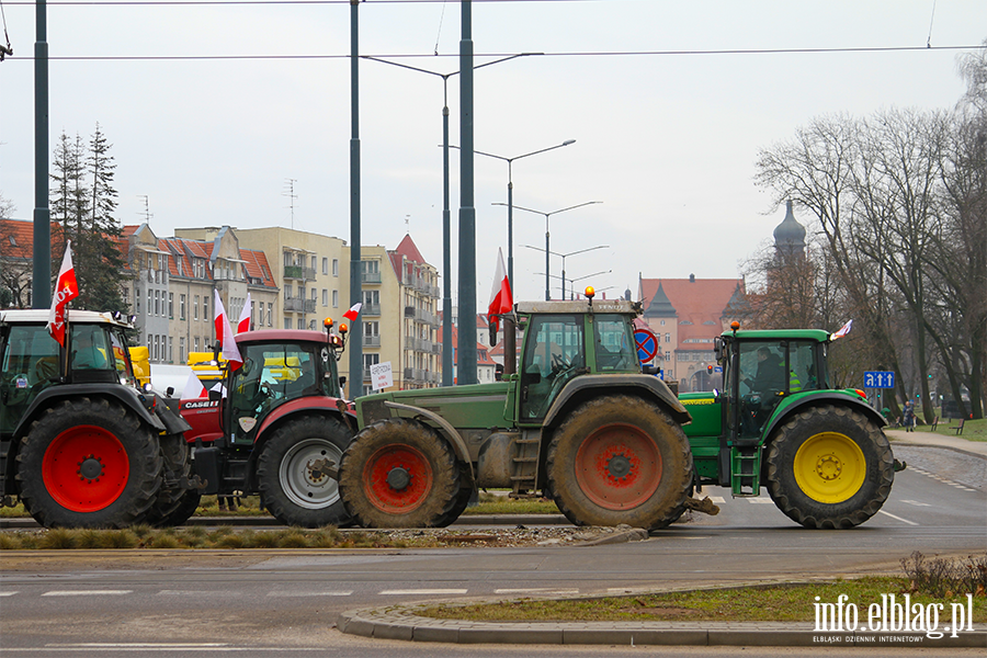 "Chopski bunt"sparaliowa miasto. Rolnicy protestuj na ulicachElblga, fot. 90