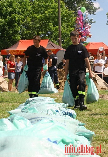 Mistrzostwa w ukadaniu waw przeciwpowodziowych Waowanie 2010, fot. 21