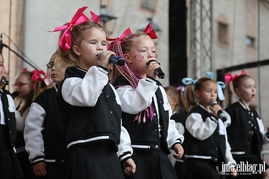 Festyn na fina Tygodnia Osb Niepenosprawnych. Wystpia Marta Gauszewska, fot. 57