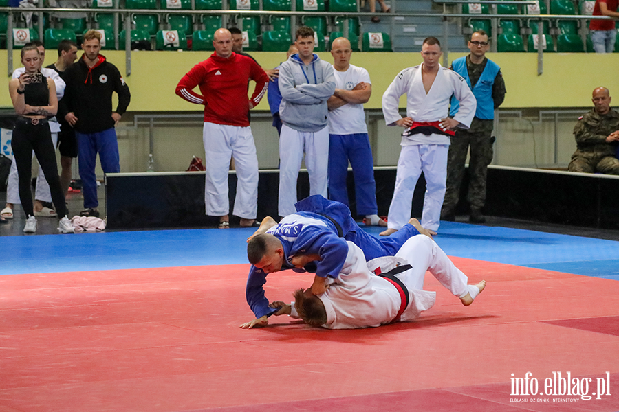 Elblg: onierze walcz na tatami. Trwaj Mistrzostwa Wojska Polskiego w Judo, fot. 35