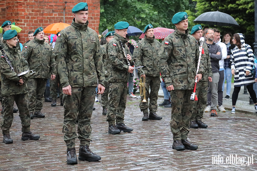 Parada Orkiestry Wojskowej na zakoczenie Elblskiego wita Muzyki, fot. 1